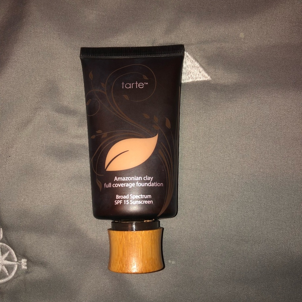 Full coverage Amazonian clay by Tarte ! SALE!!!